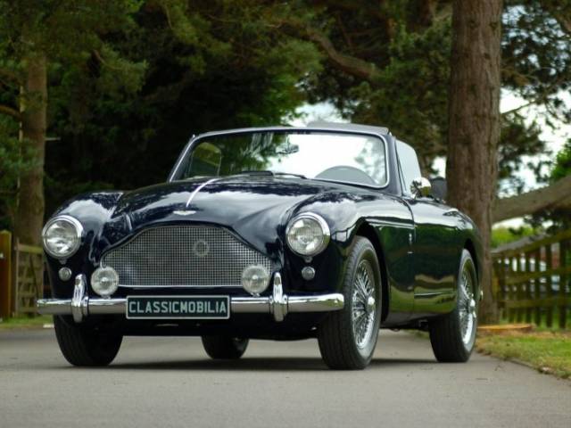 Image 1/22 of Aston Martin DB 2&#x2F;4 Mk III (1958)