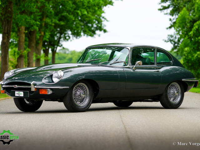 Image 1/61 of Jaguar E-Type (2+2) (1969)