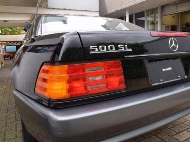 Mercedes-Benz 500 SL