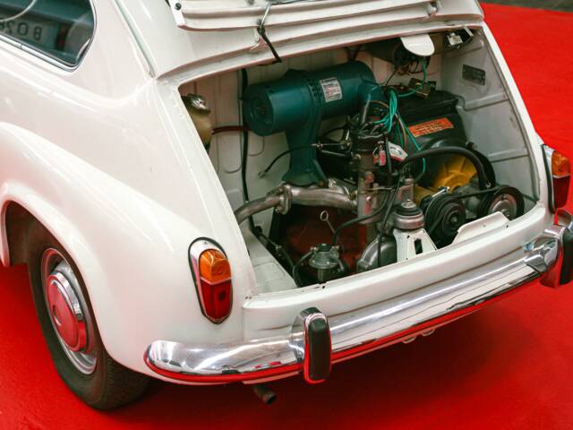 SEAT 600 D