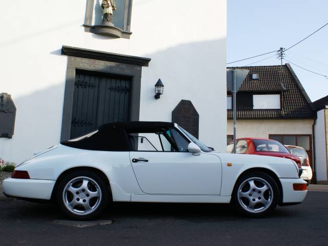 Porsche 911 Carrera 4