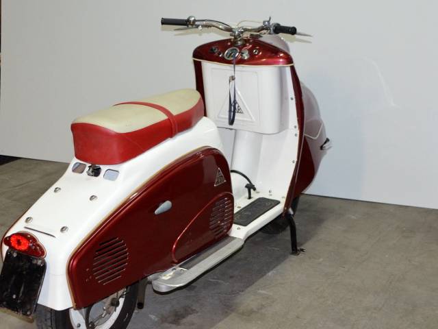 DKR Manx 250