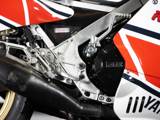 Yamaha RZV 500 R