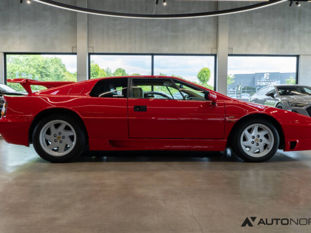 Lotus Esprit SE