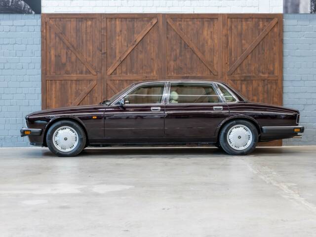 Jaguar XJ12 6.0