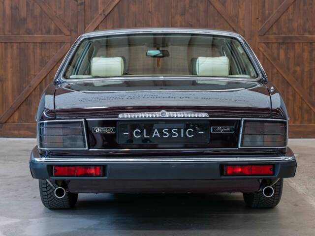 Jaguar XJ12 6.0