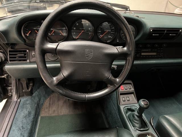 Porsche 911 Carrera 4