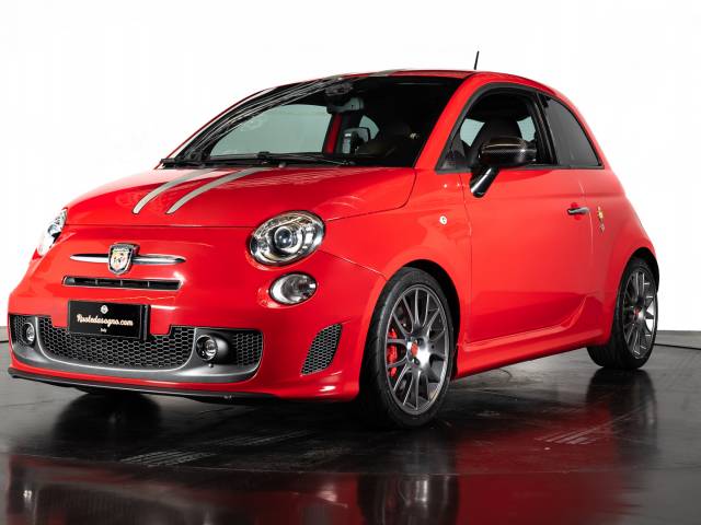Image 1/34 of Abarth 695 «Tributo Ferrari» (2010)