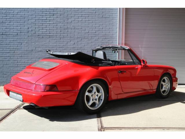 Porsche 911 Carrera 4