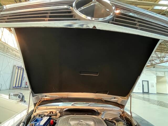 Mercedes-Benz 500 SL