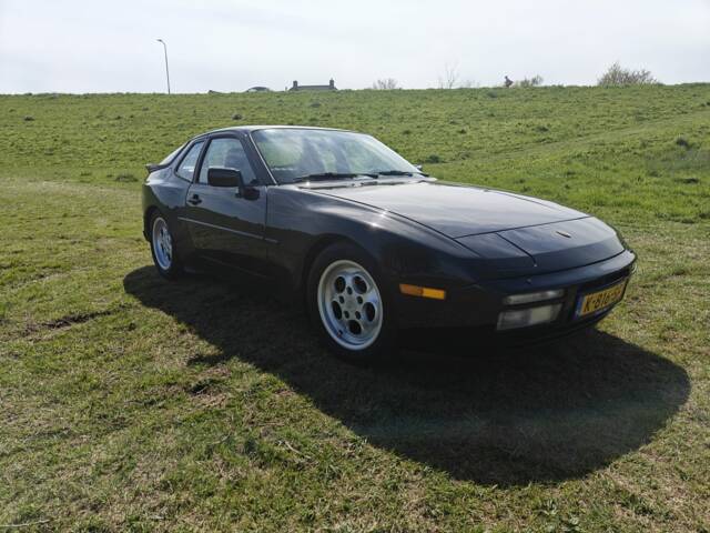 Immagine 1/5 di Porsche 944 Turbo (1986)