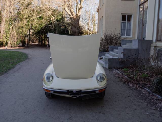 Alfa Romeo 2000 Spider Veloce