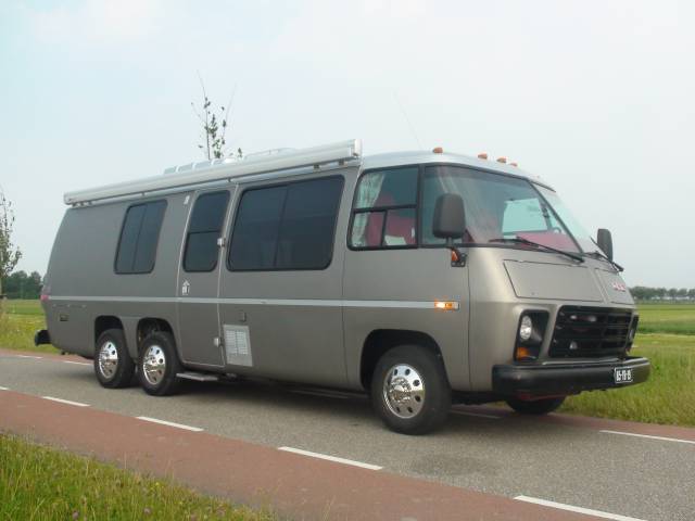 Bild 1/17 von GMC Motorhome (1977)