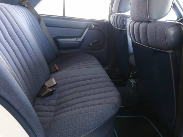 Mercedes-Benz 190 E