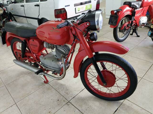 Moto Guzzi Stornello 125