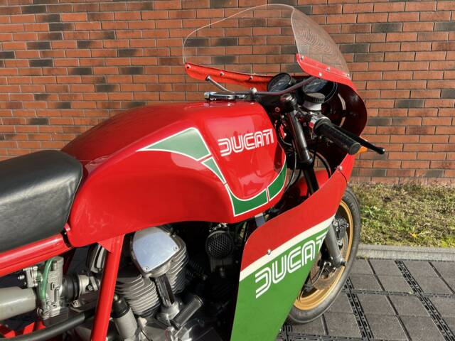 Ducati 900 MHR