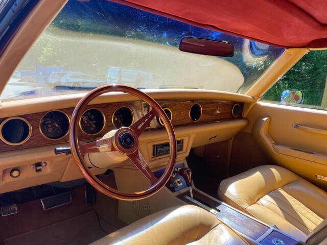 Stutz Blackhawk