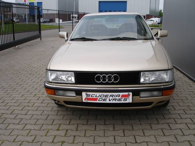 Audi 90 - 2.3E