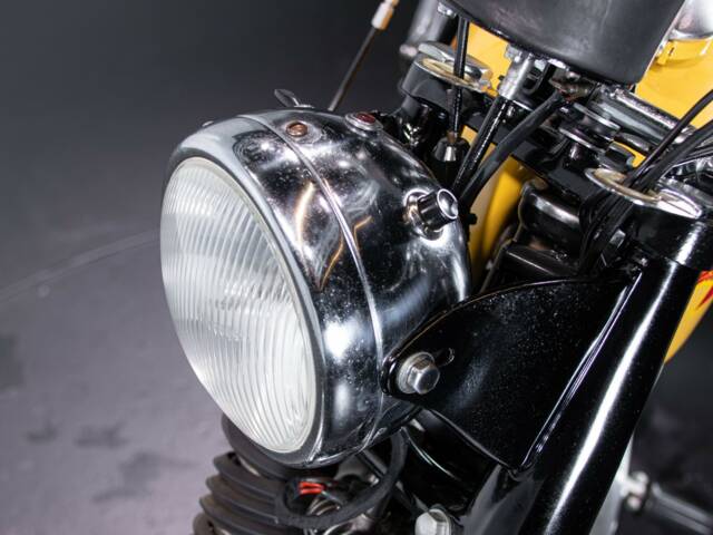 BSA B 44 Victor Grand Prix