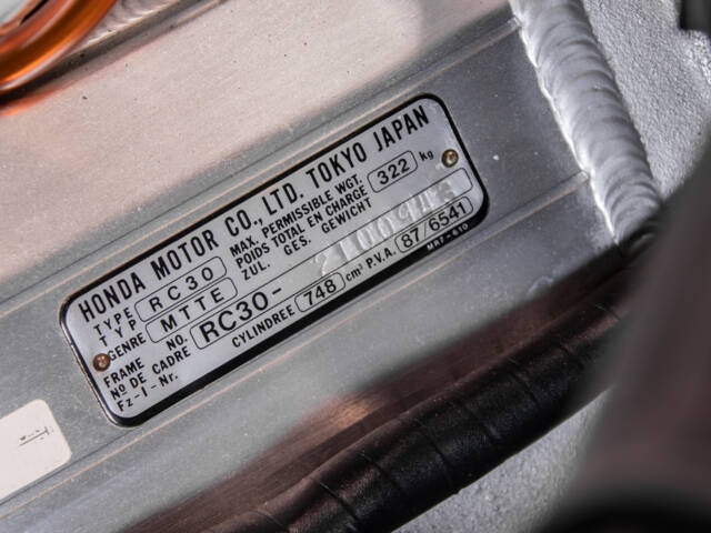 Honda VFR 750R RC 30