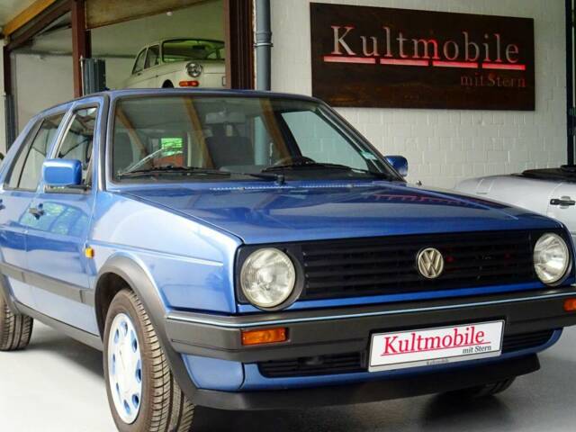 Bild 1/21 von Volkswagen Golf II 1.8 (1989)