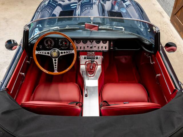 Jaguar E-Type 3.8