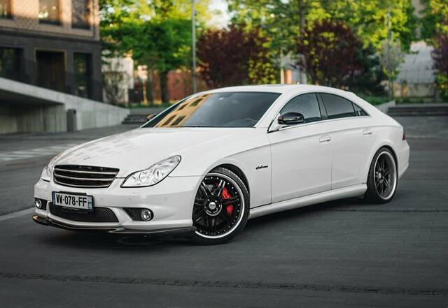 Immagine 1/7 di Mercedes-Benz CLS 63 AMG (2007)