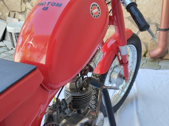 Motom 48