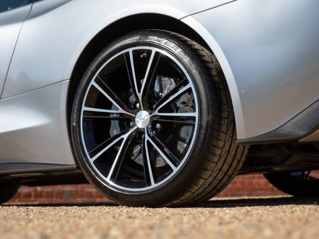 Aston Martin Vanquish