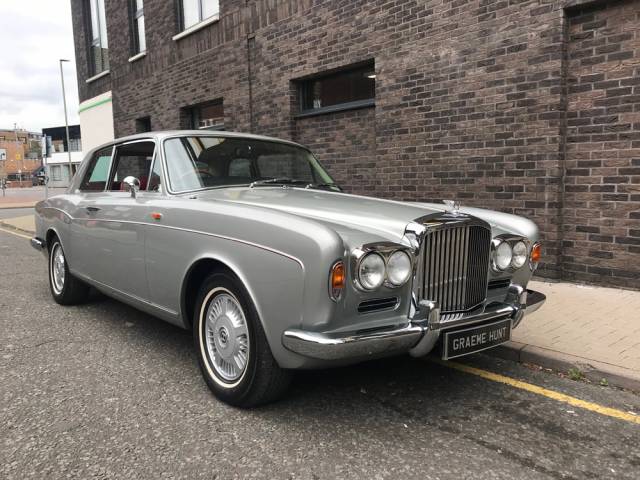 Image 1/46 of Bentley Corniche (1971)