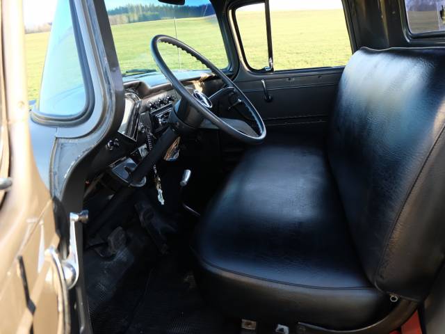 Chevrolet 3100 ½-ton