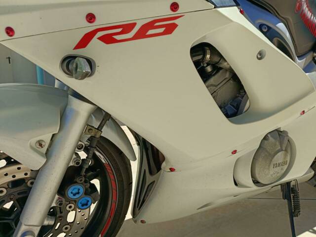Yamaha YZF 600 R6