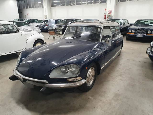 Bild 1/15 von Citroën DS 20 Break (1975)