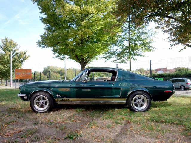 Ford Mustang GT 428 Cobra Jet