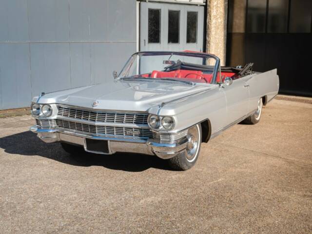 Image 1/18 of Cadillac Eldorado Convertible (1964)