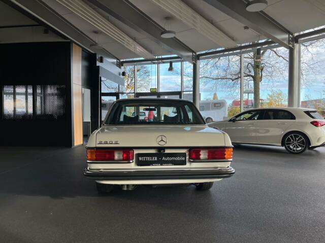 Mercedes-Benz 280 E