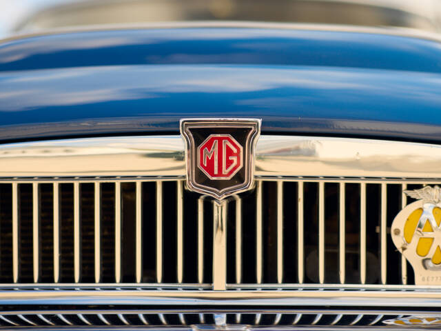 MG MGC GT