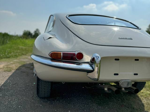 Jaguar E-Type 3.8 Flat Floor