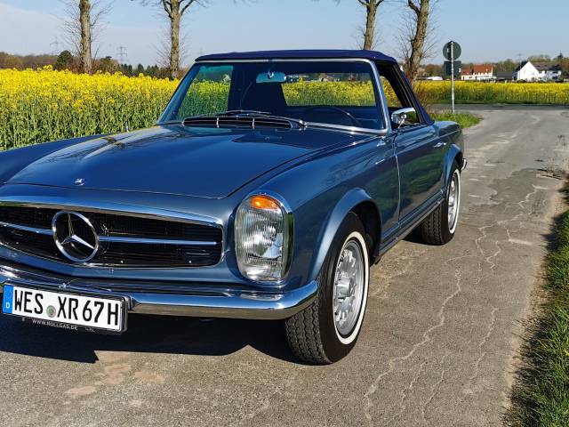 Mercedes-Benz 250 SL