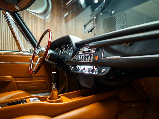 Maserati Mistral 3700