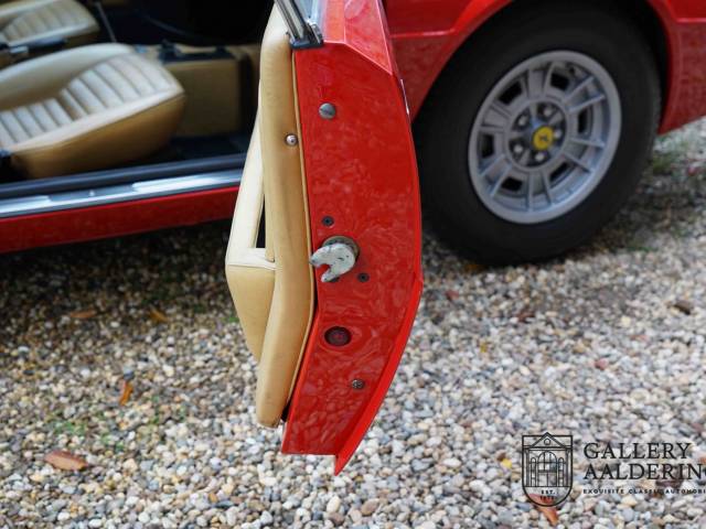 Ferrari Dino 308 GT4