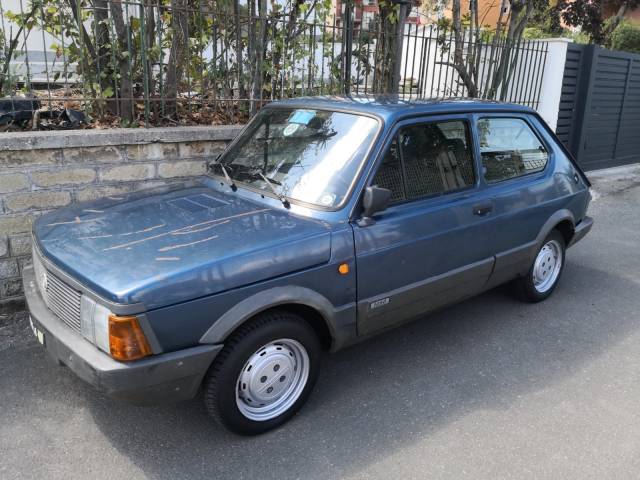 FIAT 127 - 1983 Fiat 127 1050 Super 5 Speed