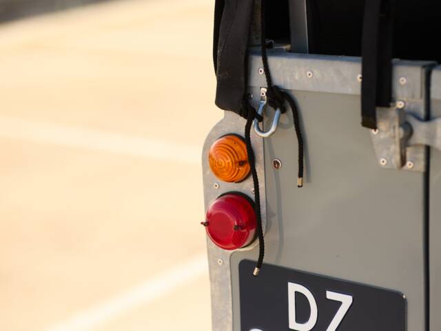 Land Rover 88