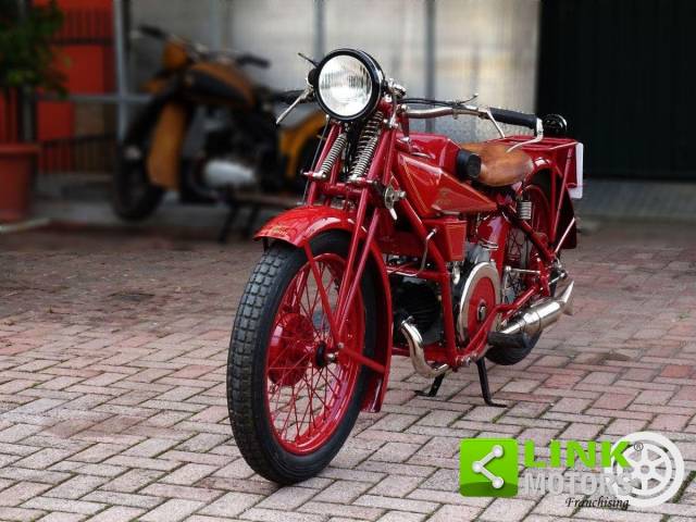 Image 1/15 of Moto Guzzi DUMMY (1930)