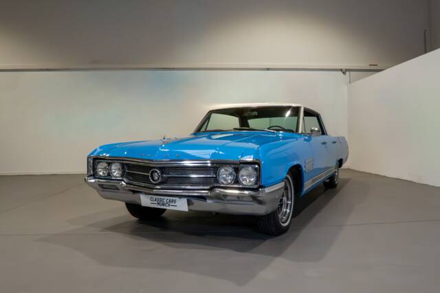 Image 1/22 of Buick Wildcat Sport Coupe (1964)