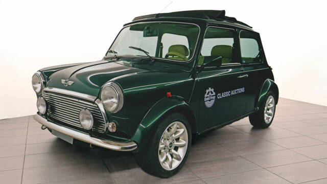 Image 1/9 de Rover Mini "Knightsbridge" (2000)