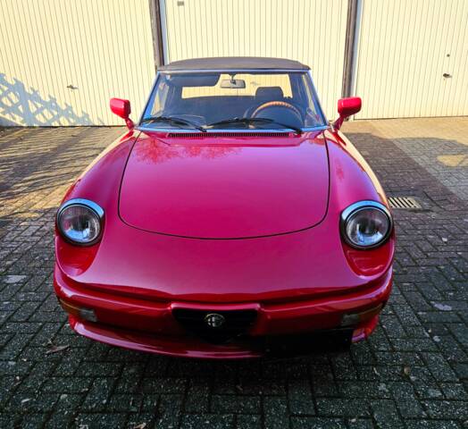 Image 1/11 of Alfa Romeo 1.6 Spider (1989)