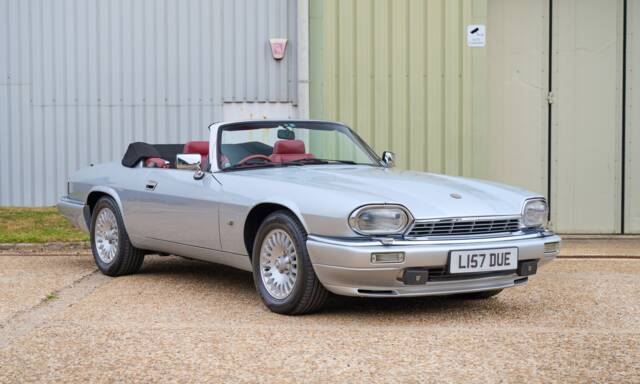 Image 1/50 of Jaguar XJS 6.0 (1993)