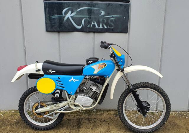 Immagine 1/8 di Aim DUMMY (1976)