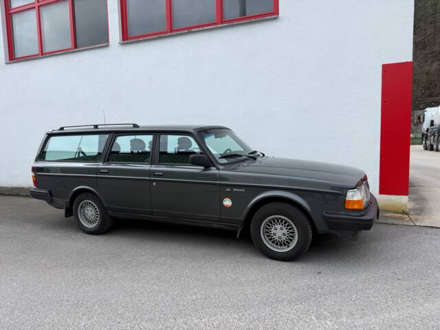 Image 1/54 of Volvo 245 GL (1990)